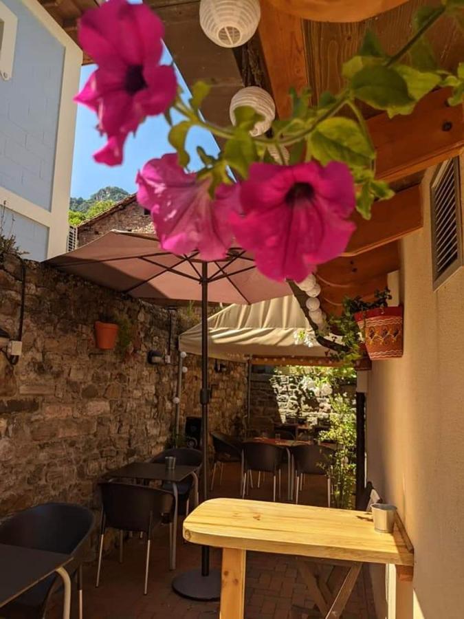 Hotel La Plaza Proaza Dış mekan fotoğraf